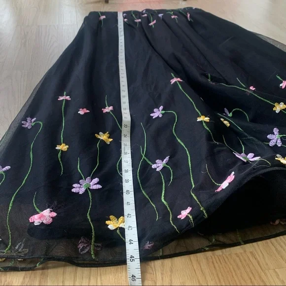 Black Tulle Maxi Skirt with embroidered floral border Vintage 90s balletcore - Picture 4 of 8